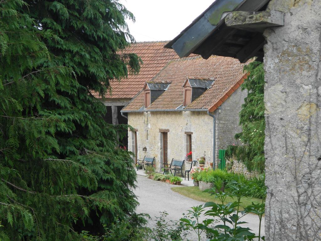Ferme Manoir La Fiere Bed and Breakfast Sainte-Mère-Église Esterno foto