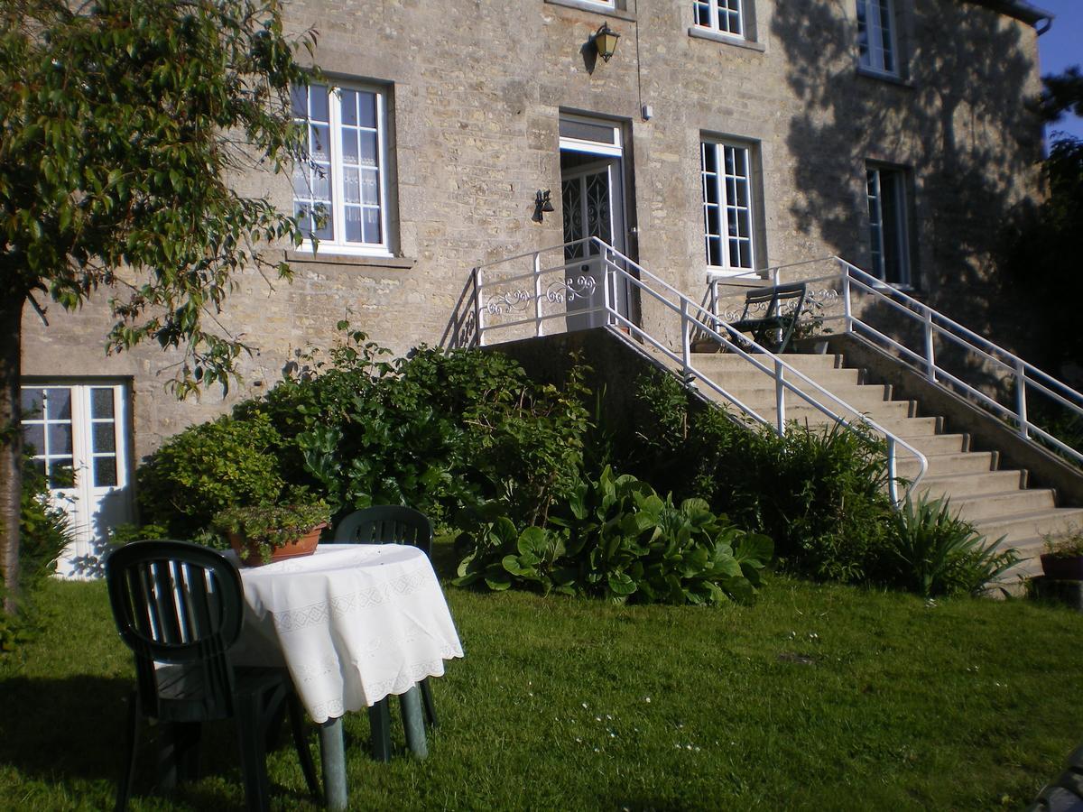 Ferme Manoir La Fiere Bed and Breakfast Sainte-Mère-Église Esterno foto
